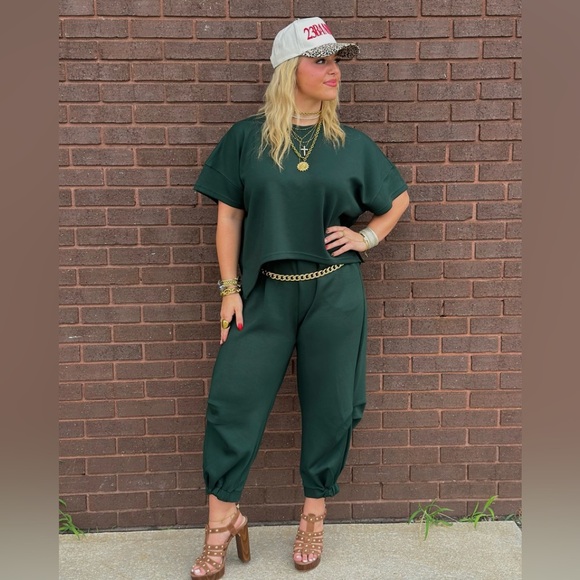 Emerald Green Lounge Matching Set - Picture 2 of 3